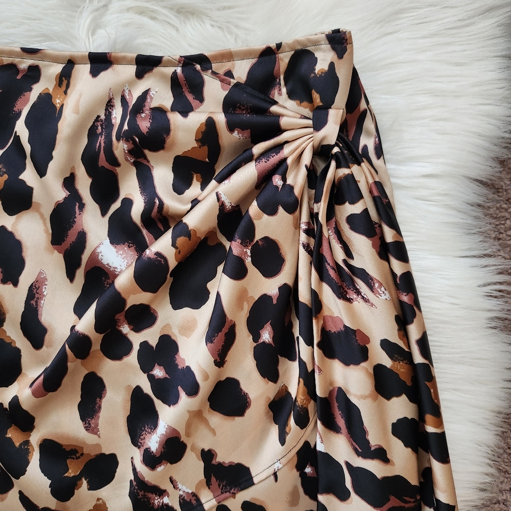 Leopard Mini Skirt - Picture 2 of 3